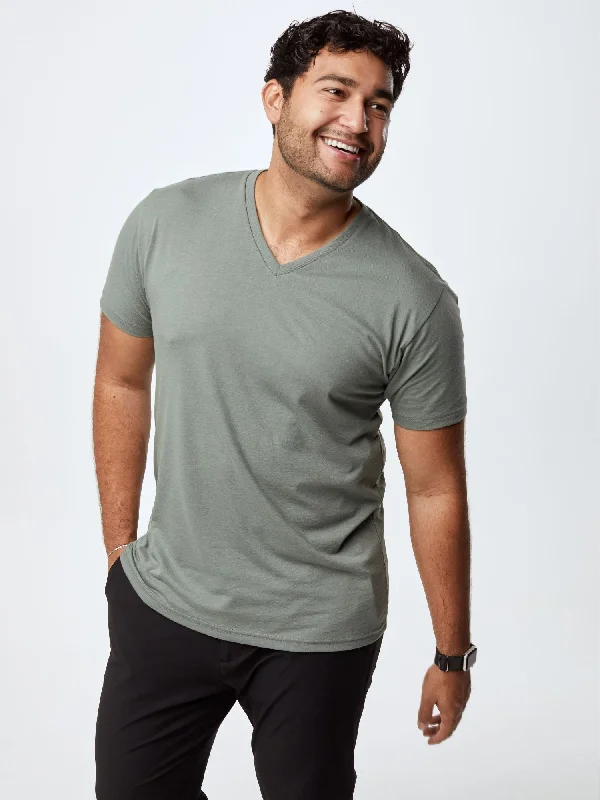 Fall Essentials V-Neck Member 5-Pack